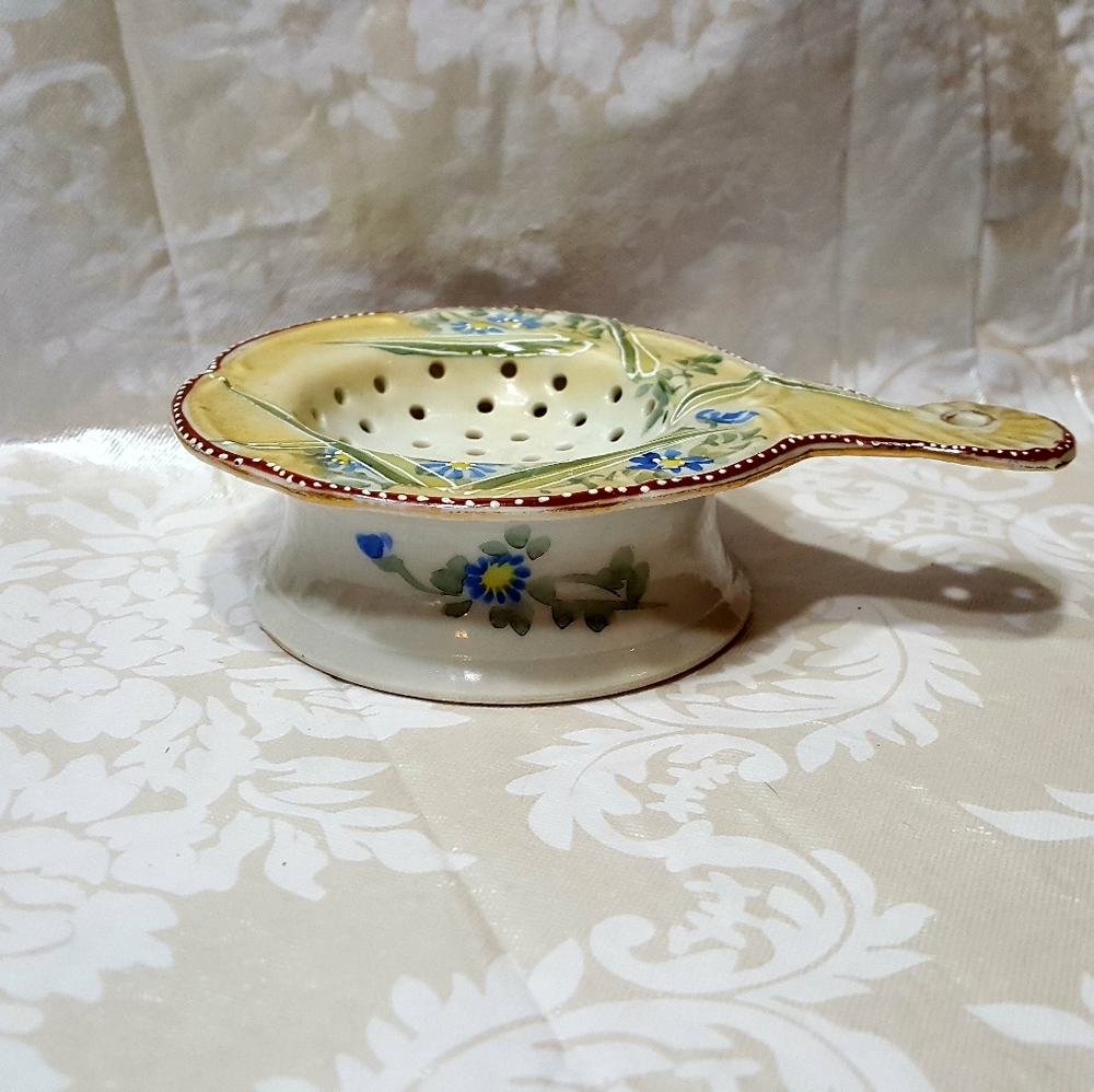 Vintage 1930's Nippon Tea Strainer - Picture 2 of 9